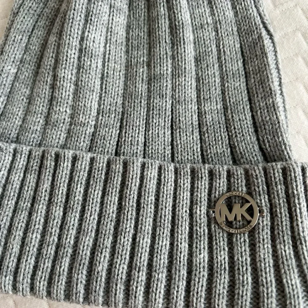 Michael Kors Women gray beanie hat